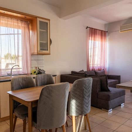 Deluxe Apartment La لاريسا المظهر الخارجي الصورة