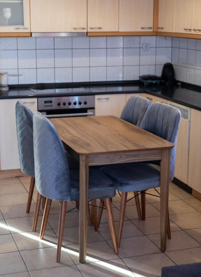 Deluxe Apartment La لاريسا المظهر الخارجي الصورة