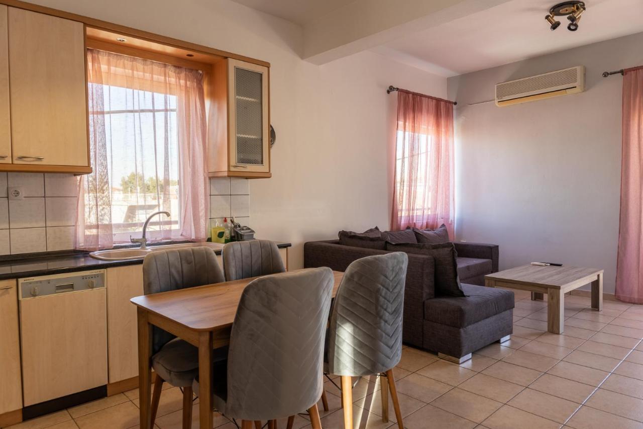 Deluxe Apartment La لاريسا المظهر الخارجي الصورة