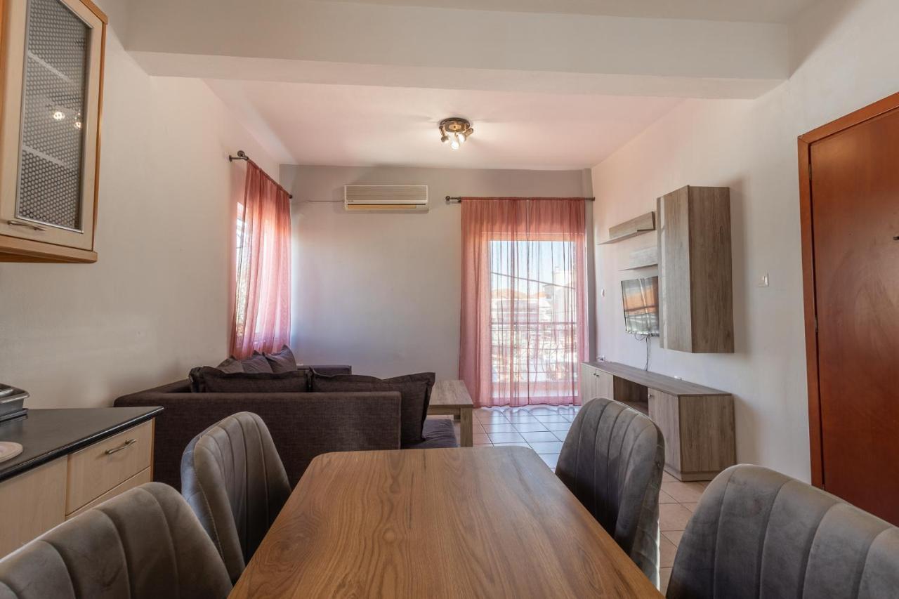 Deluxe Apartment La لاريسا المظهر الخارجي الصورة